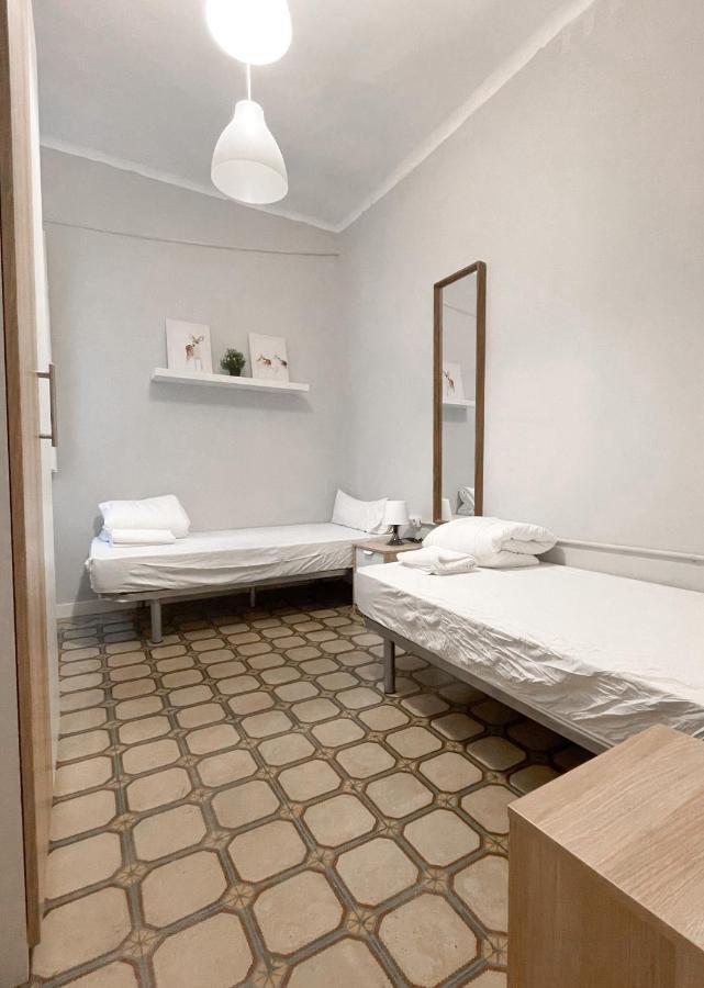 Az The Old Town Hostel - Coliving Сарагоса Экстерьер фото